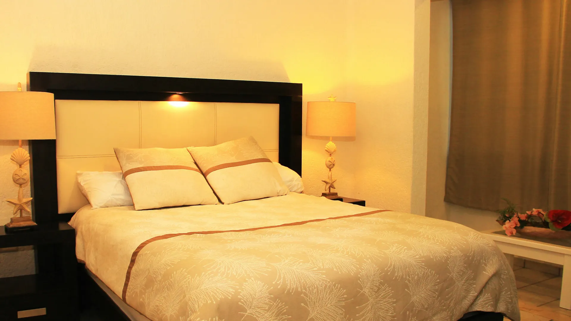Aparthotel Vida Playa Suites